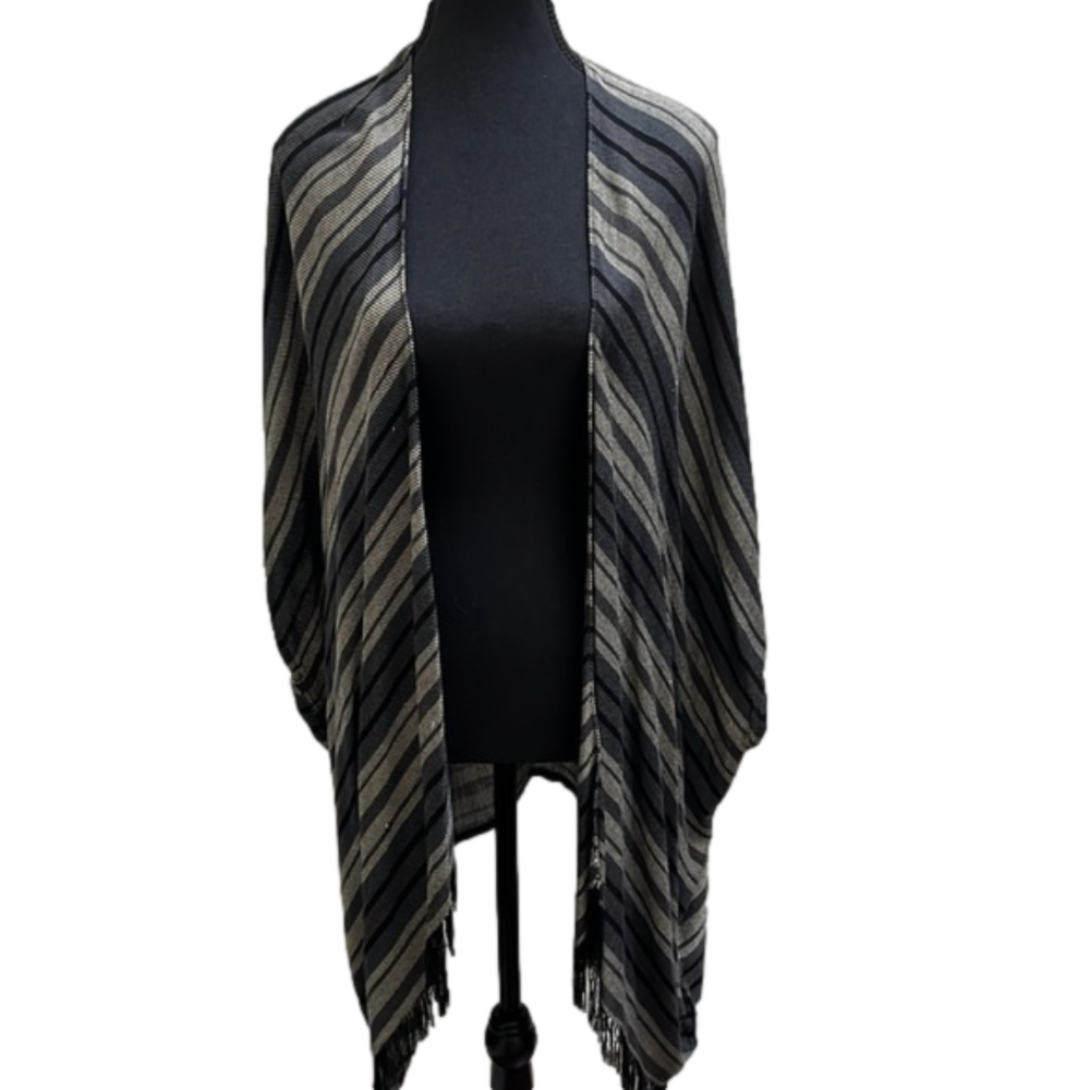 Roots poncho shawl one size